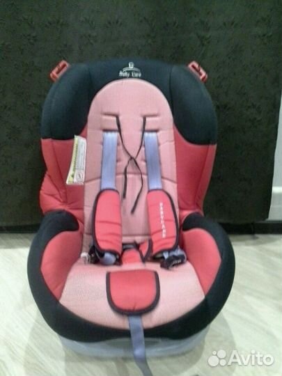 Автомобильное кресло
