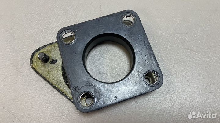 Крепление карбюратора Mercedes двс М102