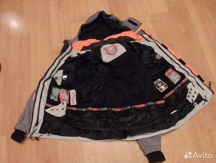 Спортивную куртку Iguana