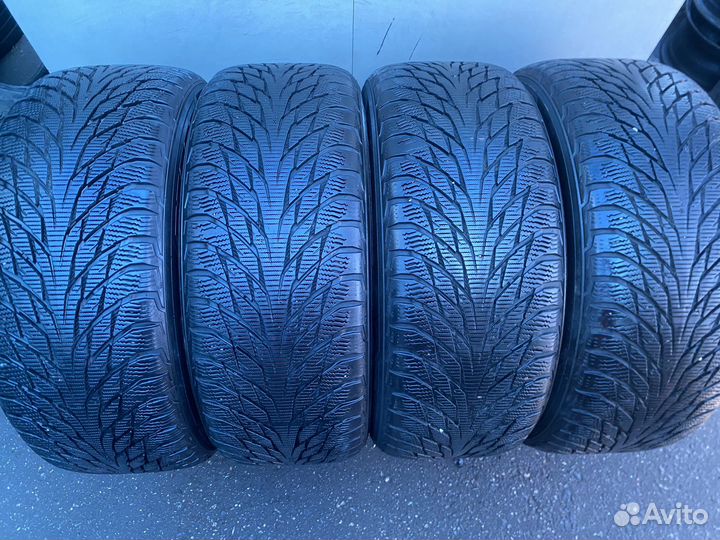 Nokian Tyres Hakkapeliitta R2 235/55 R17