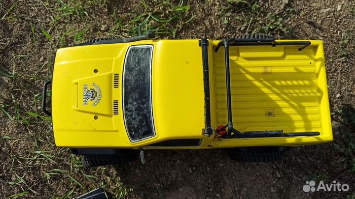 RC трофи модель 1/10 RGT EX86110