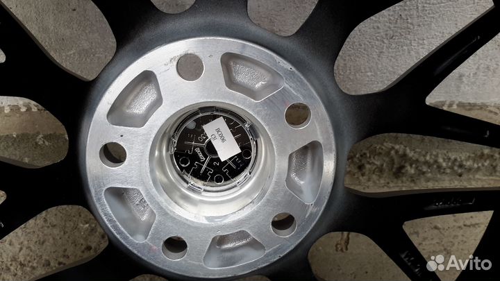 Литой диск R17 новый