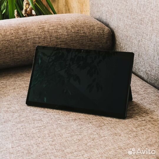 Планшет Asus Vivobook на Windows 11