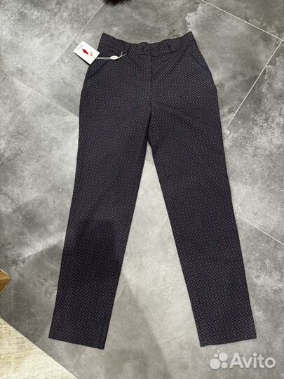 Брюки новые офисные 42р