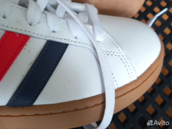 Кроссовки Adidas