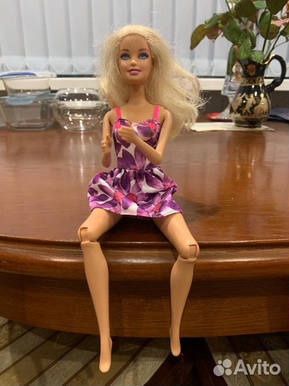 Барби хлопает гнутся колени