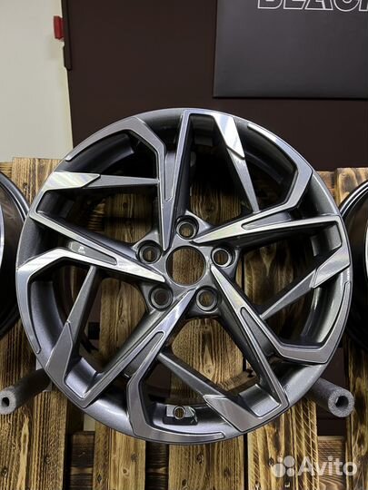 Khomen Wheels 7x17 5x114,3 ET48,5 D67,1 KHW1716