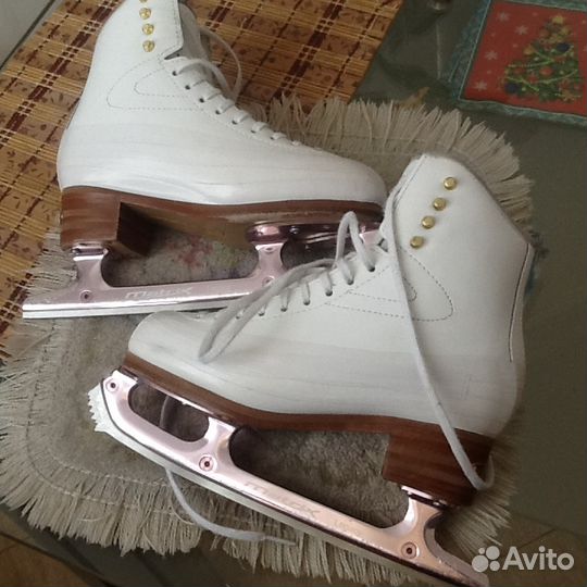 Ботинки для фигурного катания профессиональные