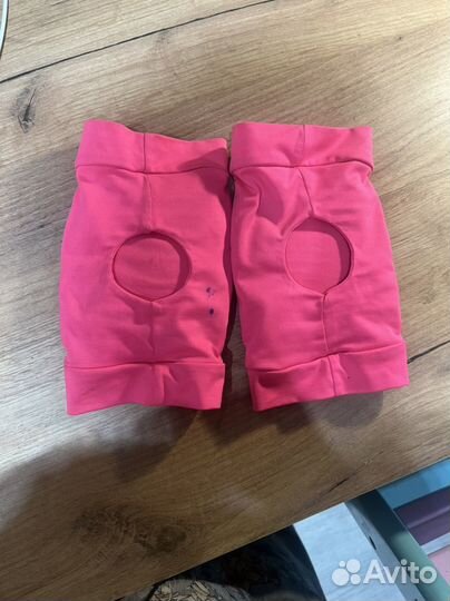 Мяч для гимнастики 15 и скакалка, наколенники