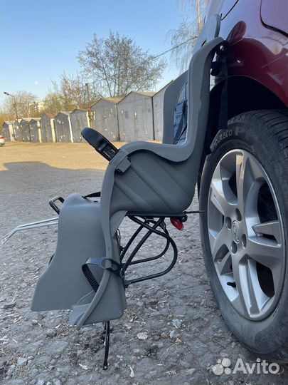 Детское кресло для велосипеда с креплением