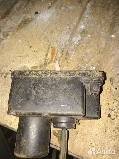 Компрессор центрального замка Audi 100 C3. 44кузов