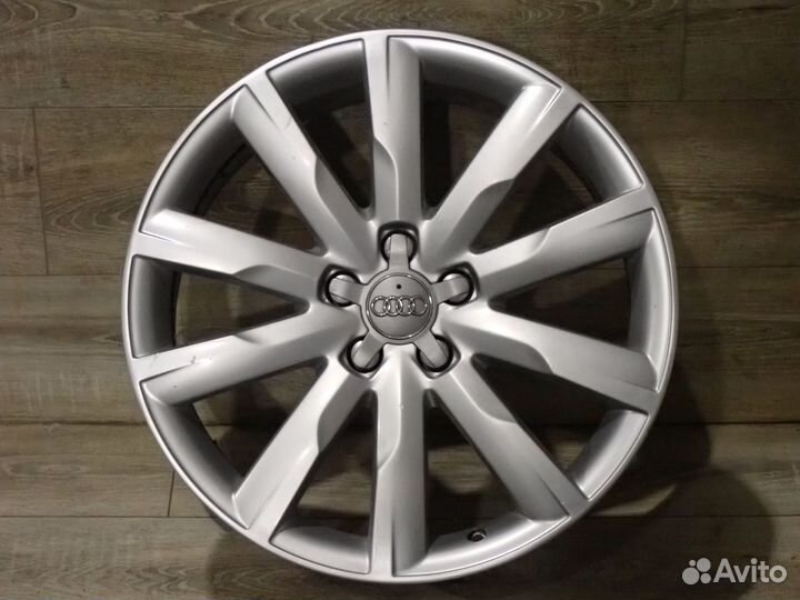 Комплект оригинальных дисков R19 Audi Q5