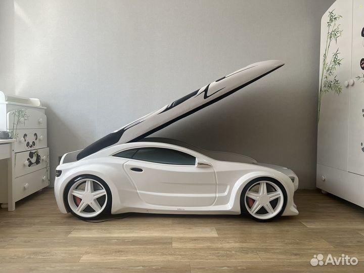 Кровать машина