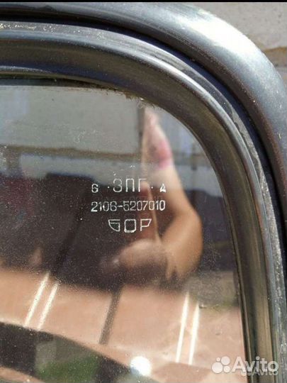 Заднее стекло ваз 2106