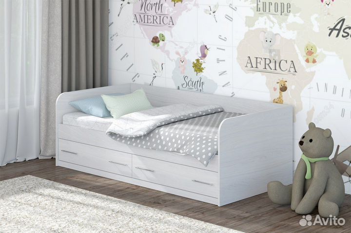 Кровать с выдвижными ящиками