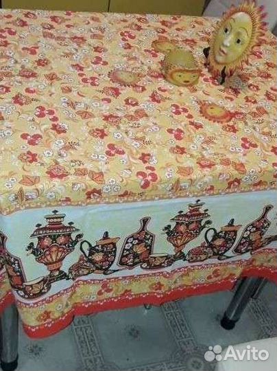 Кухонные наборы из скатерти и 4- х полотенец