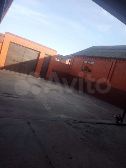 Дом 400 м² на участке 14 сот.