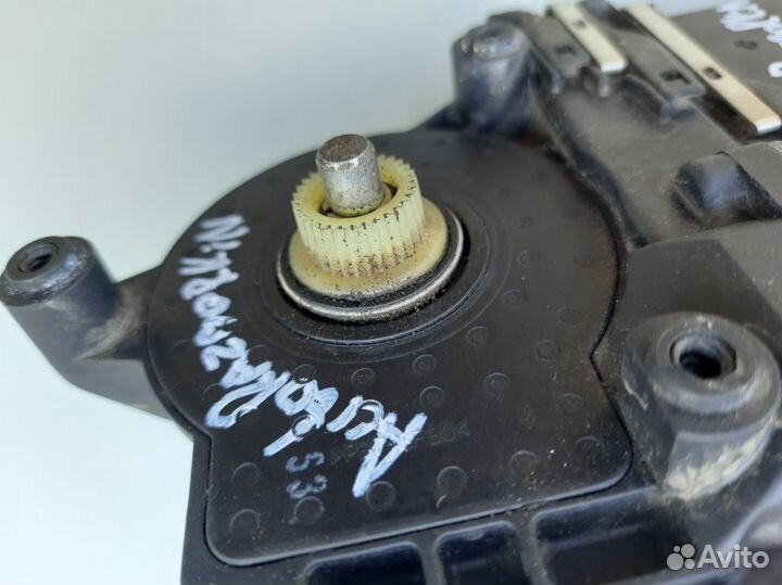 Стеклоподъемник передний правый Skoda Octavia A4