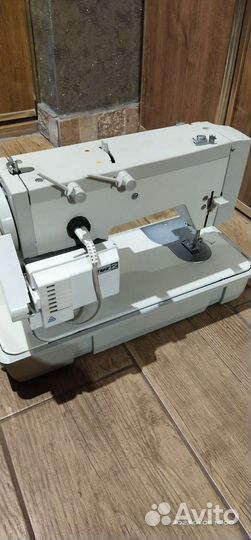 Швейная машинка Veritas Rubina Германия 1990 г