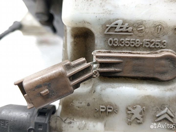 Вакуумный усилитель тормозов Peugeot 3008 2010