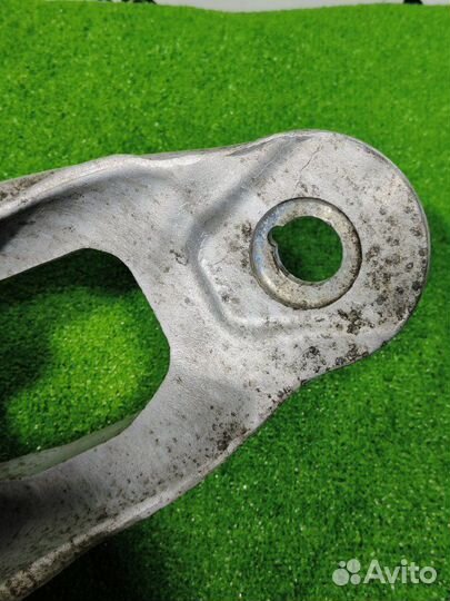 Кулак задний правый Bmw X6M F86 2018