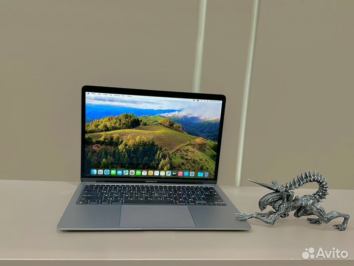Apple MacBook Air 13 m1 space