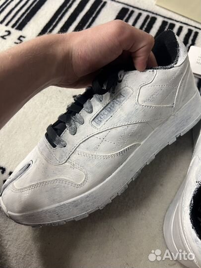 Maison Margiela x Reebok Tabi Таби