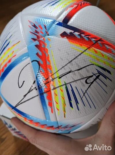 Мяч Adidas Al Rihla Qatar 2022 Lewandowski