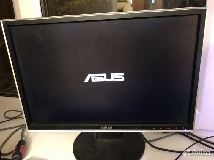 Монитор Asus