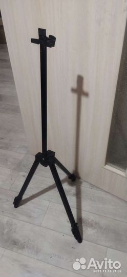 Продам штатив высокий