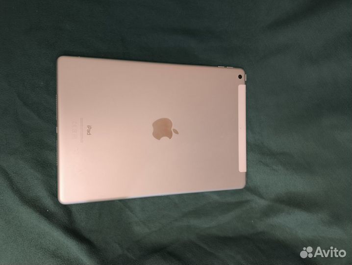 iPad (8-го поколения) Wi-Fi + Cellular. 128 гб