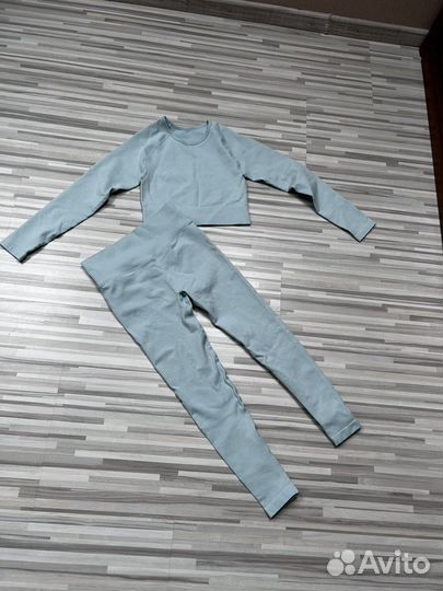 Костюм для занятий спортом