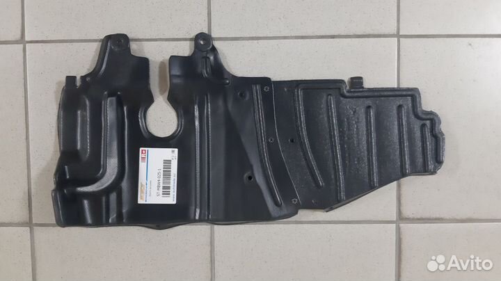 Пыльник двигателя Mitsubishi Lancer