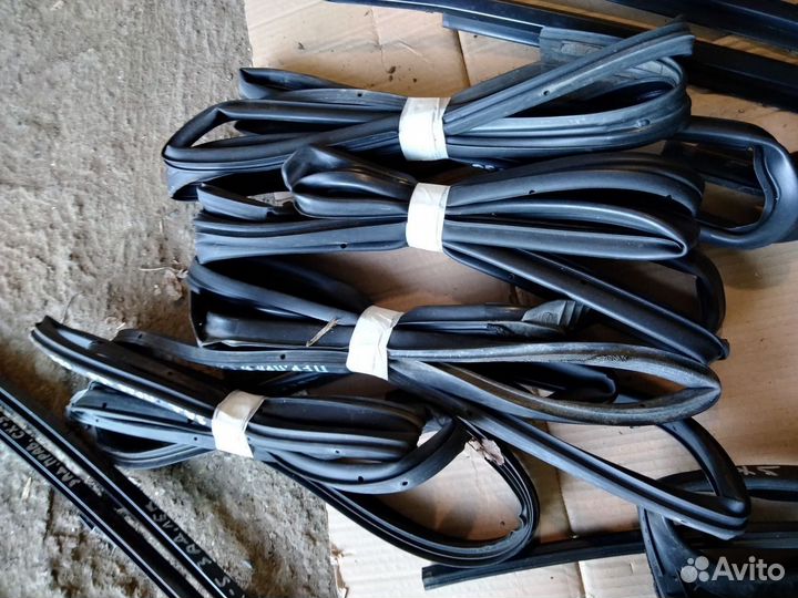 Уплотнитель резинка дверная Mazda CX-5 CX5 2011-17