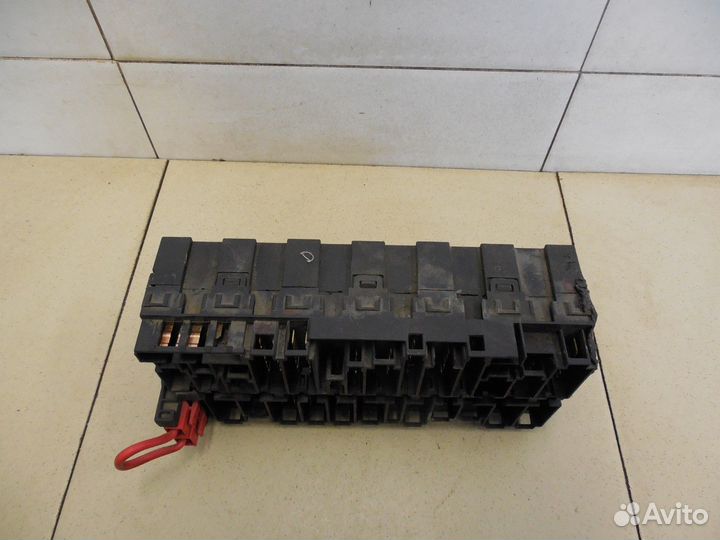 Блок предохранителей Passat B3 1988-1993