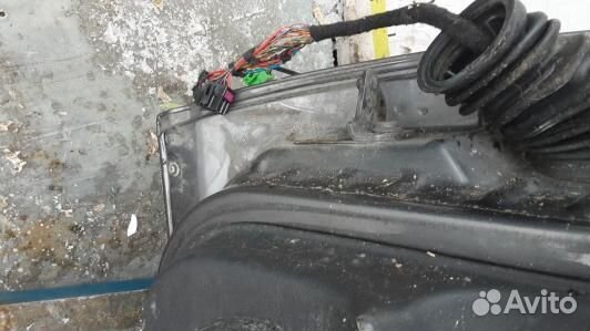 Дверь передняя правая skoda superb 1 (EDN01E201)