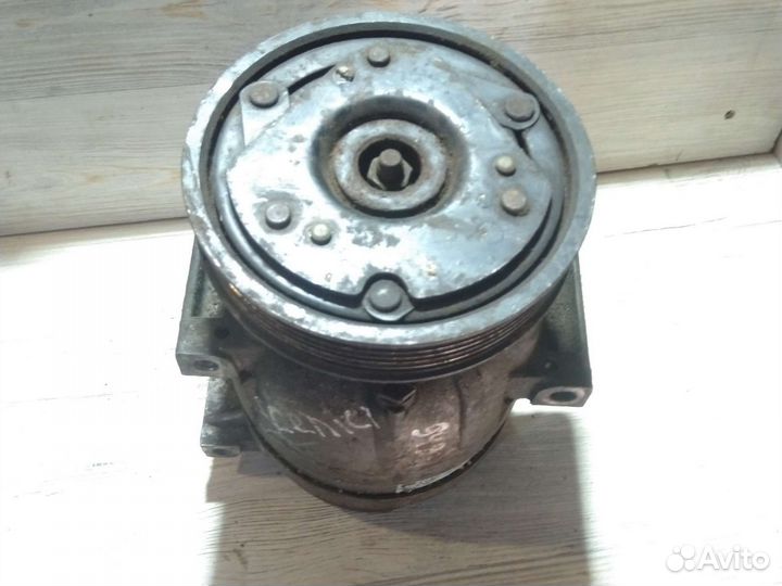 Компрессор кондиционера Renault Scenic 1