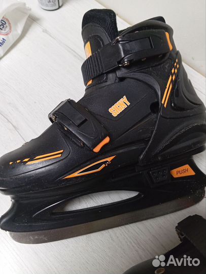 Коньки хоккейные детские