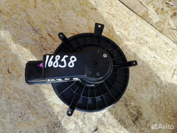 Моторчик печки Dodge Grand caravan 5 2015 S8843003