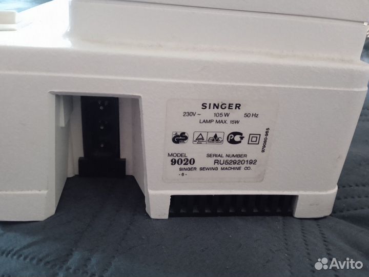 Швейная машина Singer