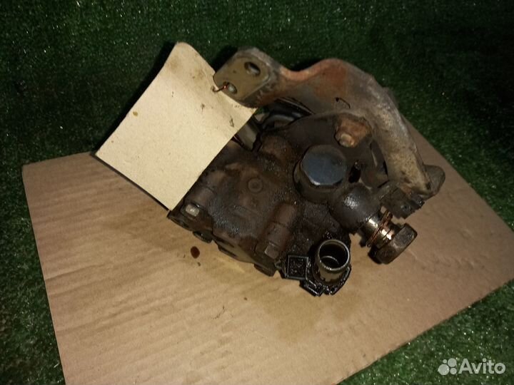 Насос гидроусилителя Nissan Maxima a32