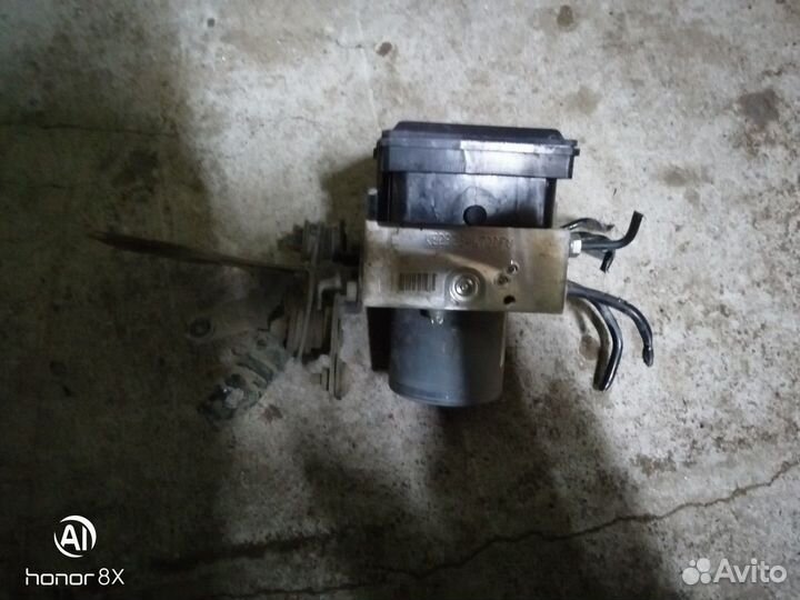 Блок ABS (насос) (Volkswagen Passat CC)