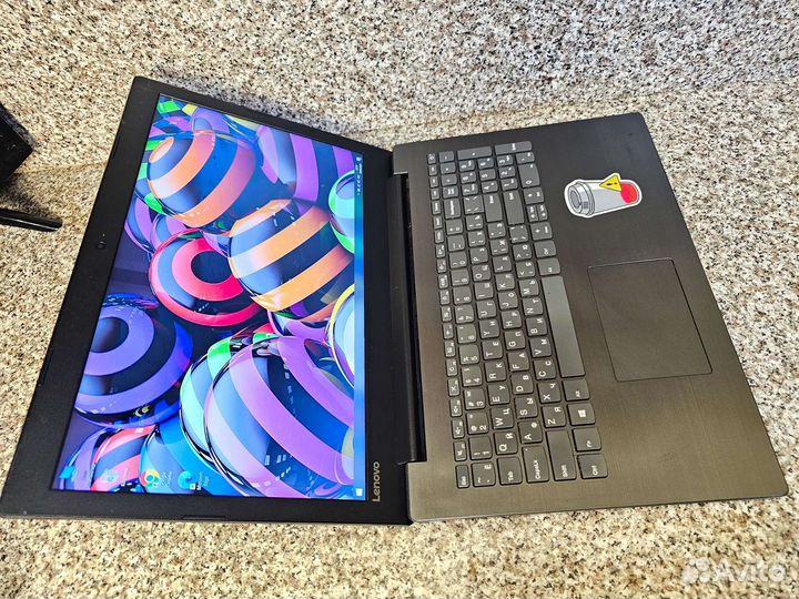 Игровой Lenovo/FullHD/Core i3-7020/8GB/MX150/SSD