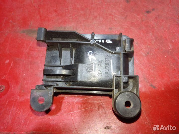 Ручка двери правая Opel Vectra A седан 2.0I 1995