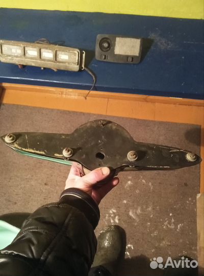 Накладка крышки багажника Газ-21