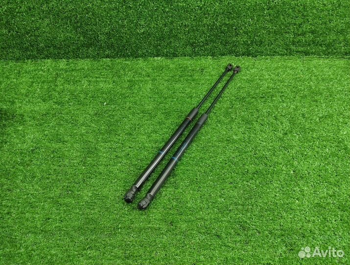 Амортизатор крышки багажника Audi S3 8V A3 8V