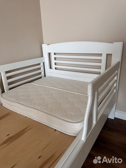 Детская кровать из массива бука