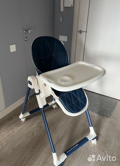 Стульчик для кормления capella