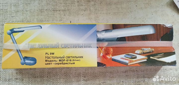 Настольная лампа новая