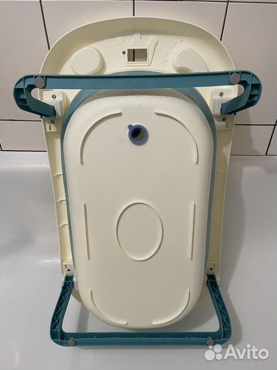 Складная ванночка для купания с термометром